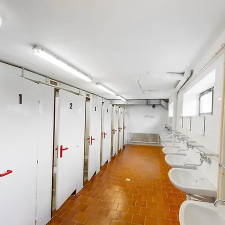 - Lisci Farma Vrchlabí