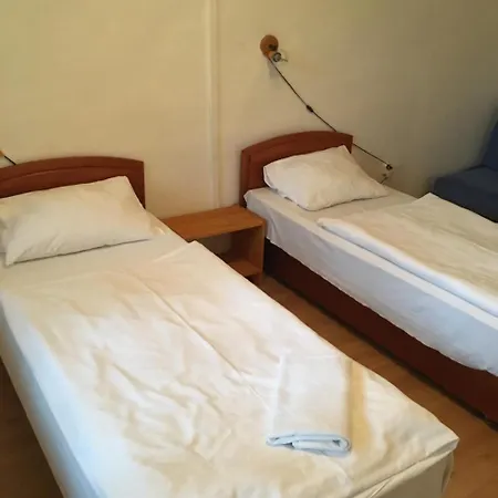 Hotel - Lisci Farma *