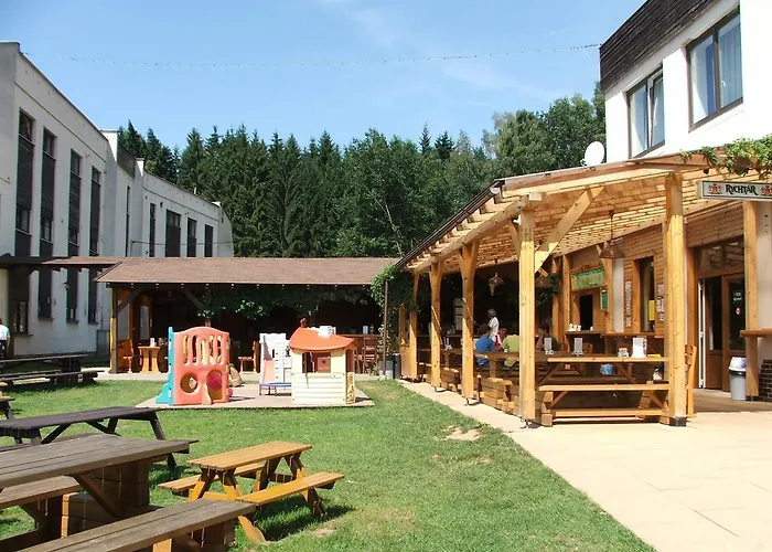 - Lisci Farma Vrchlabí
